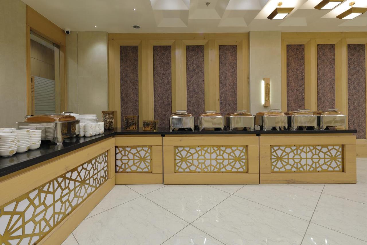 Hotel Elysian Residency Ahmedabad Exterior foto