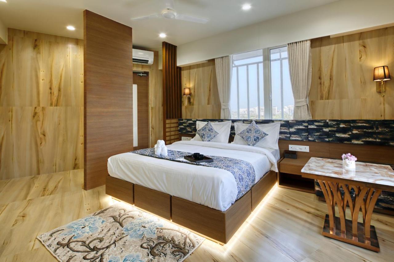 Hotel Elysian Residency Ahmedabad Exterior foto
