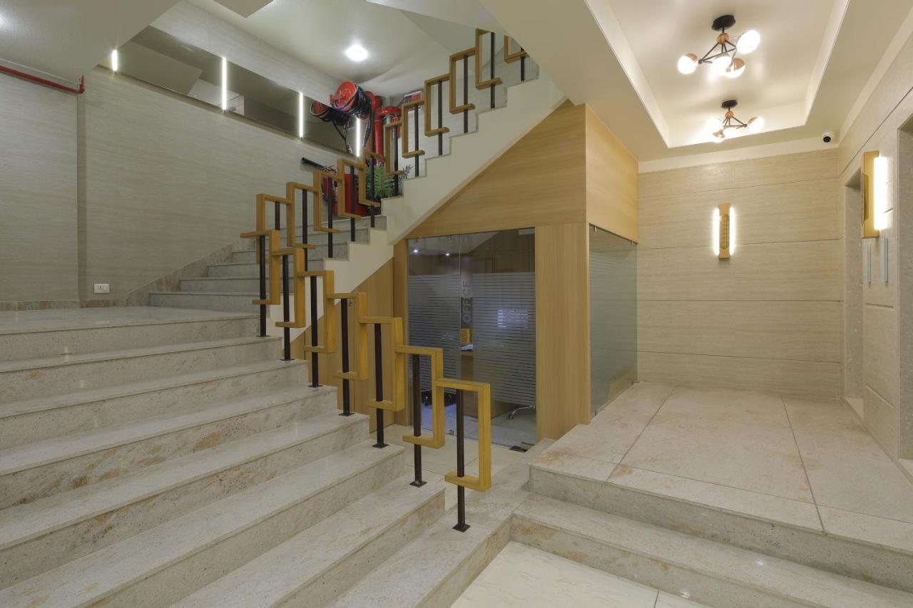 Hotel Elysian Residency Ahmedabad Exterior foto