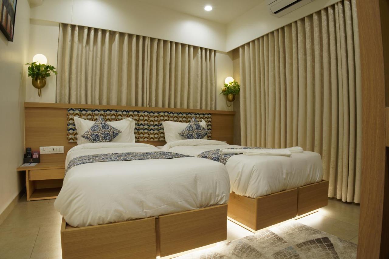 Hotel Elysian Residency Ahmedabad Exterior foto