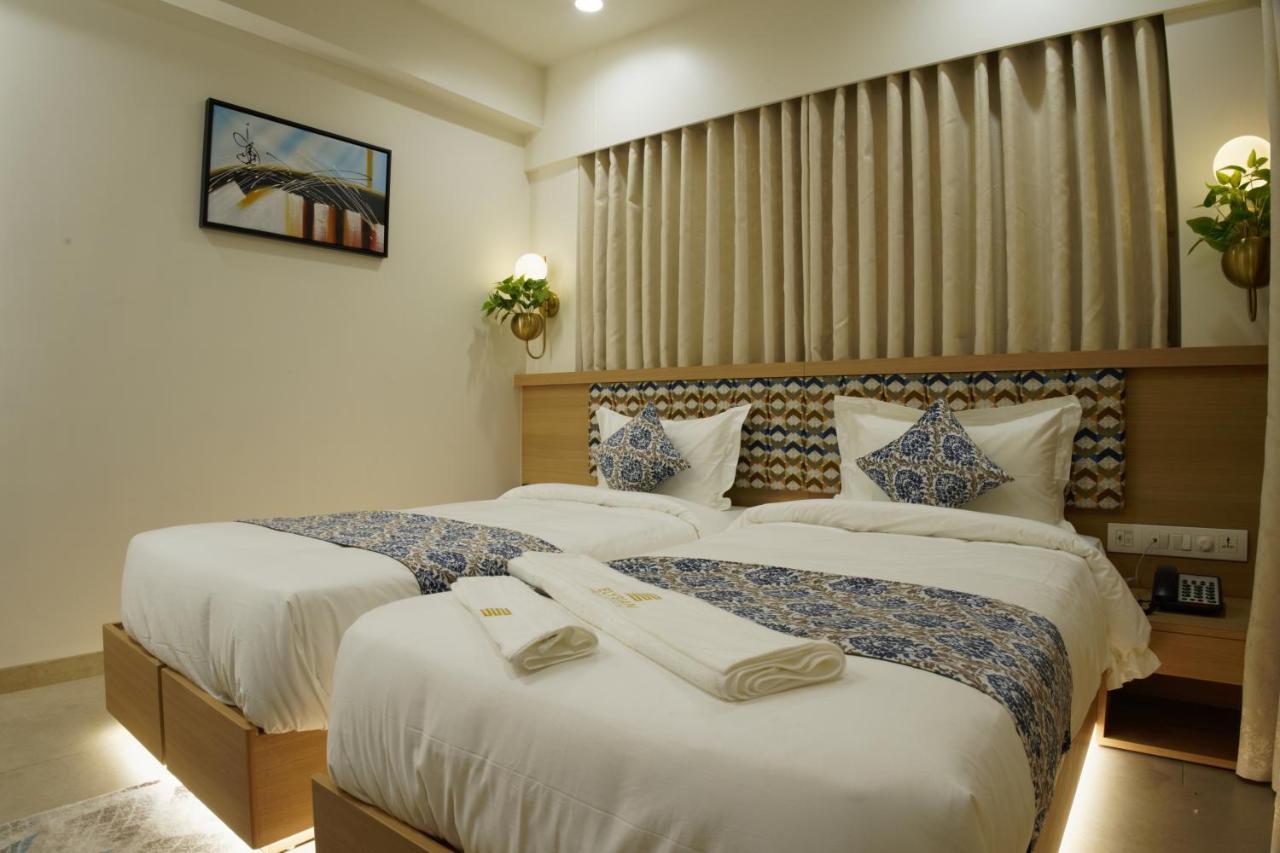 Hotel Elysian Residency Ahmedabad Exterior foto