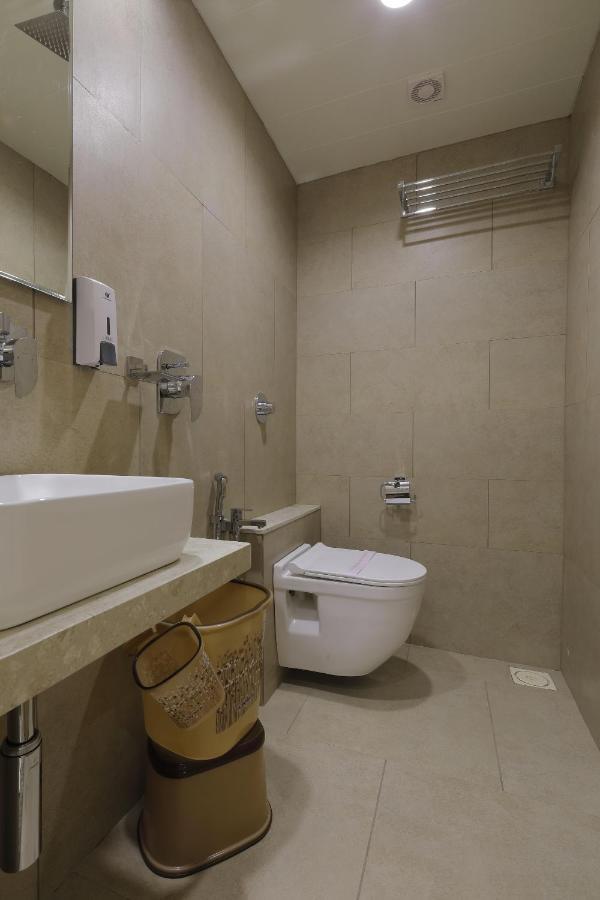 Hotel Elysian Residency Ahmedabad Exterior foto